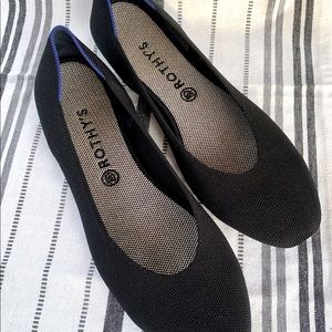 Rothy’s The Point Black Flats Size 12.5 - in Excellent Condition